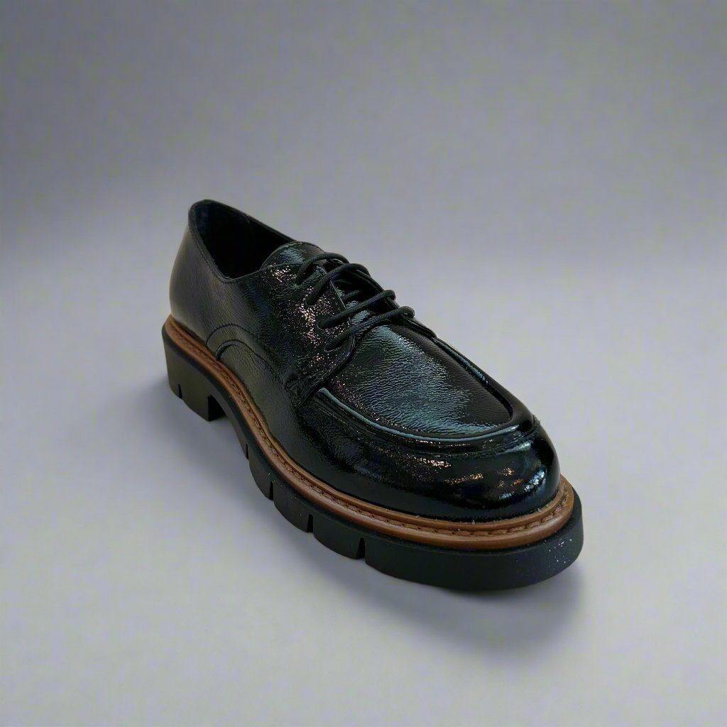 Ateliers "Biko" Black patent lace up shoe