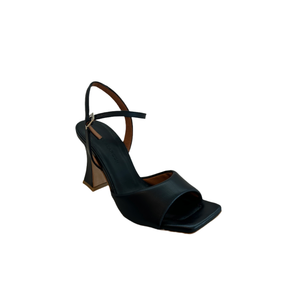 Ángel Alarcón “24084” Black High Heel