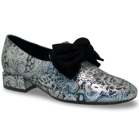 Django & Juliette "Varva" Black/Silver Print - Loafer