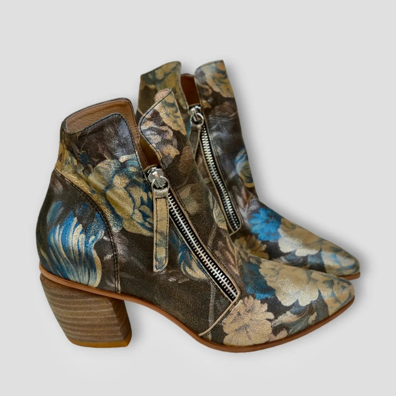 Django & Juliette "Jazzy" Brown/Blue Floral - Short Boot