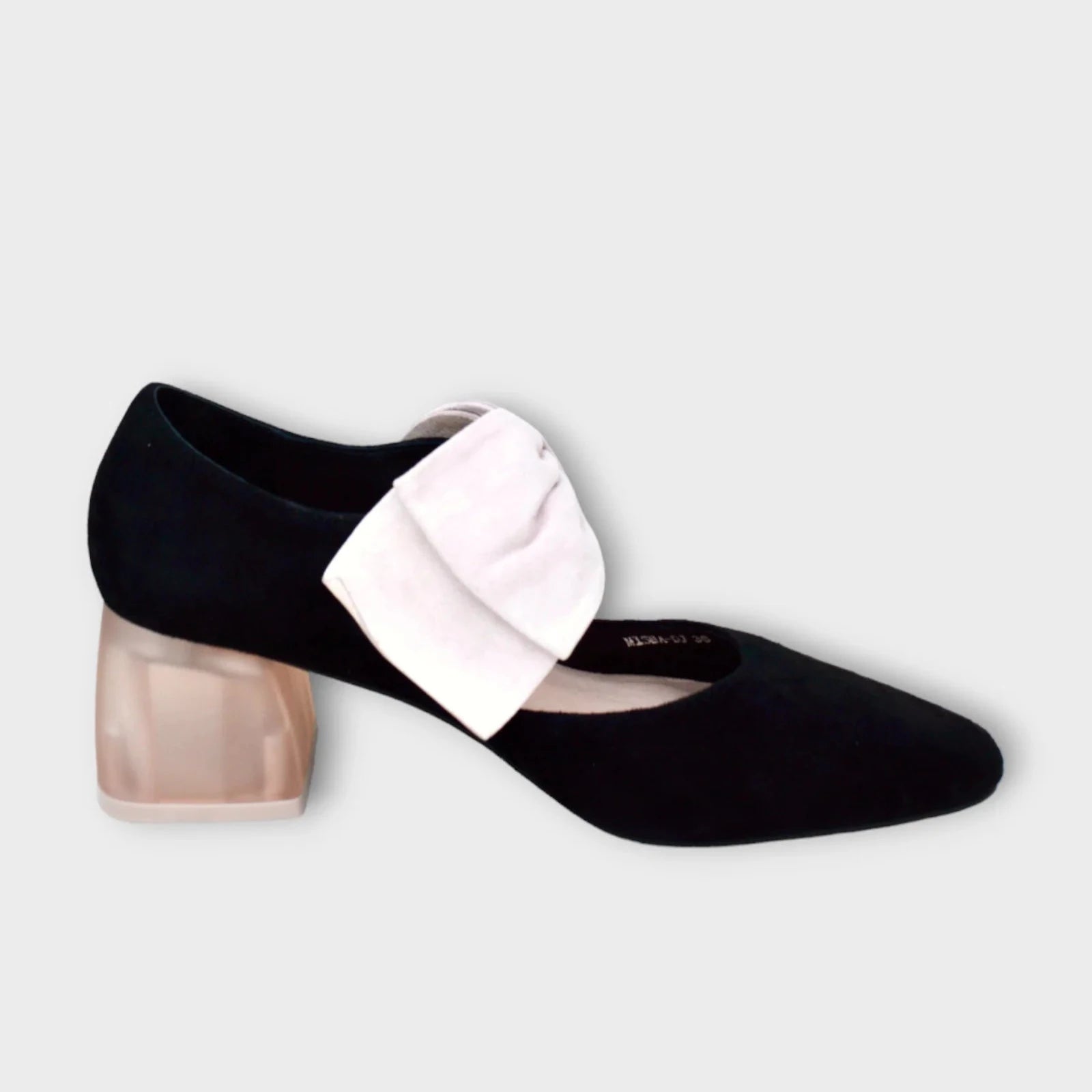 Django & Juliette "Misha" Black/White - Heel