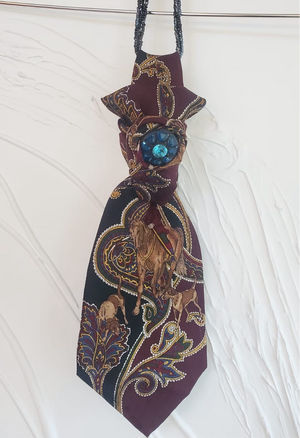 Dani XX “Horsing around “ vintage necklace tie ￼
