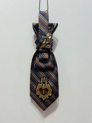 Dani XX “Floral Bee” necklace tie ￼
