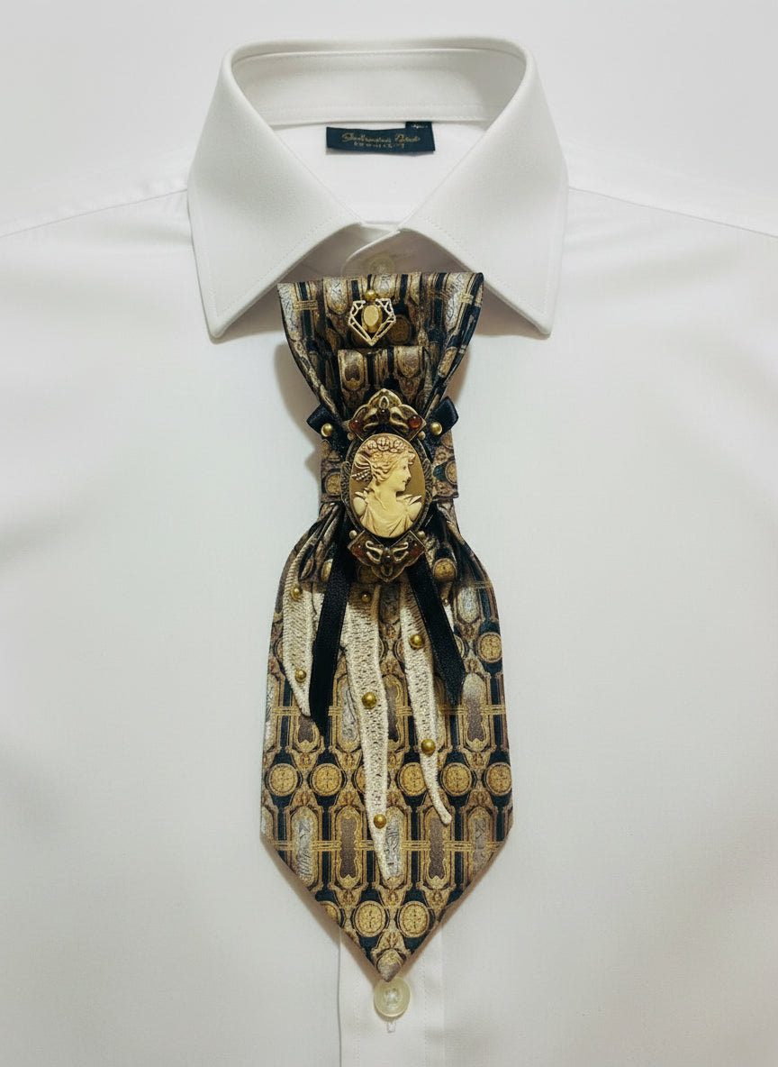 Dani XX designer vintage tie” Venetian Cameo￼ “