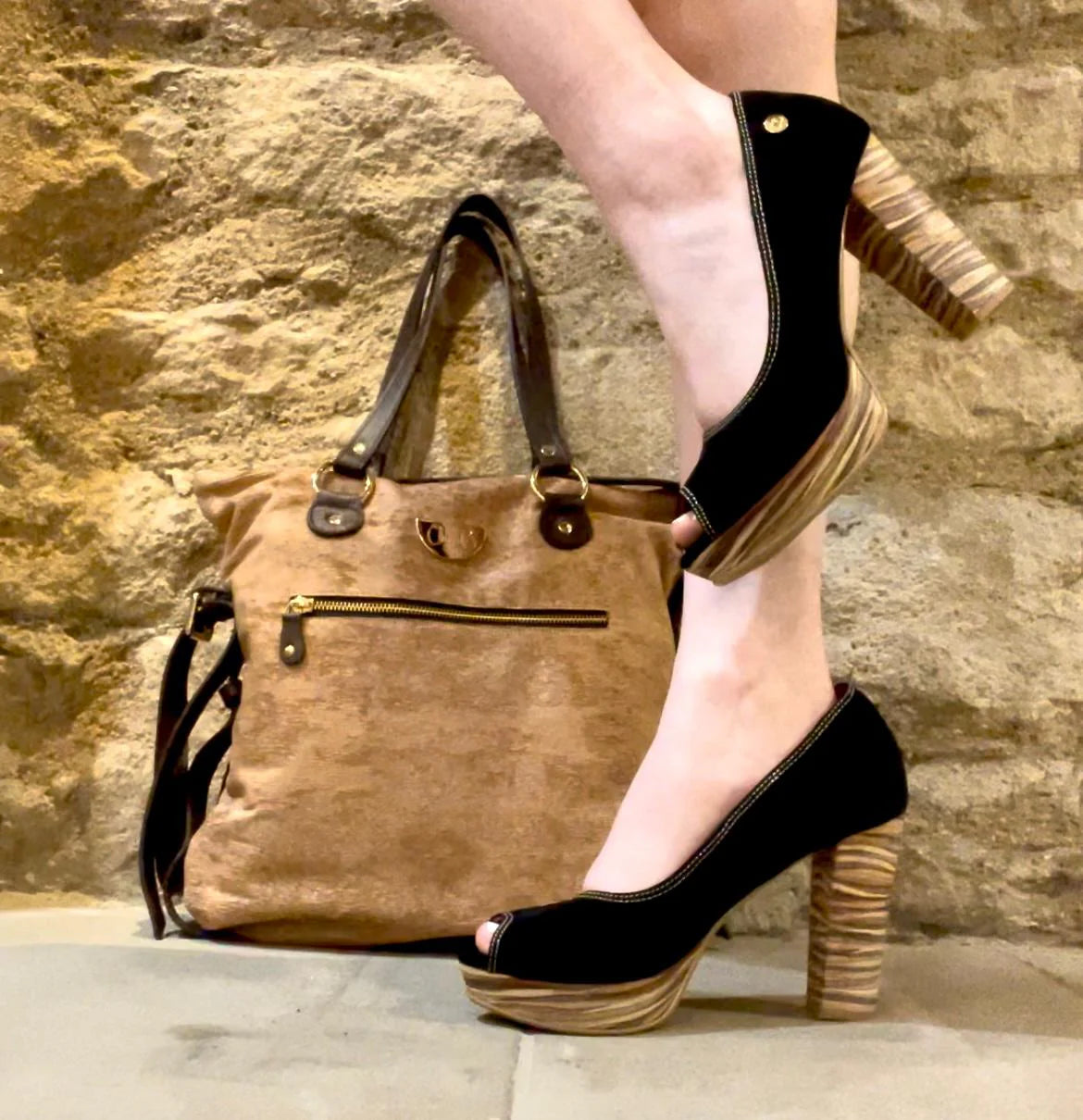 Chanii B "Bebe" Black/Natural Stripe - Platform Pump
