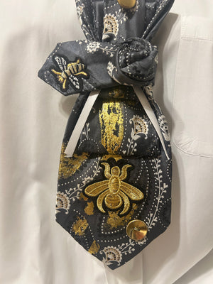 Dani XX "BEE floral" Vintage necklace Tie