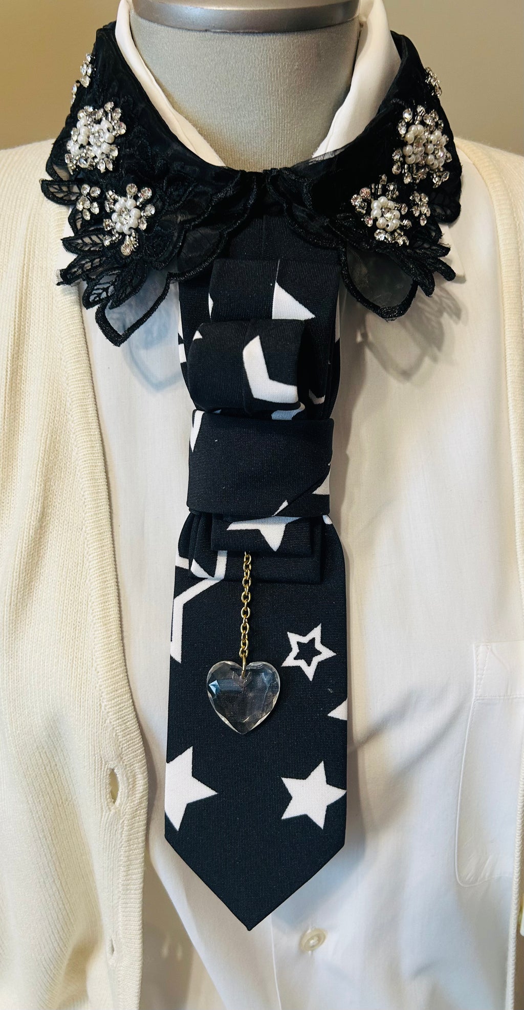 Dani XX "Star child" Vintage necklace Tie with collar