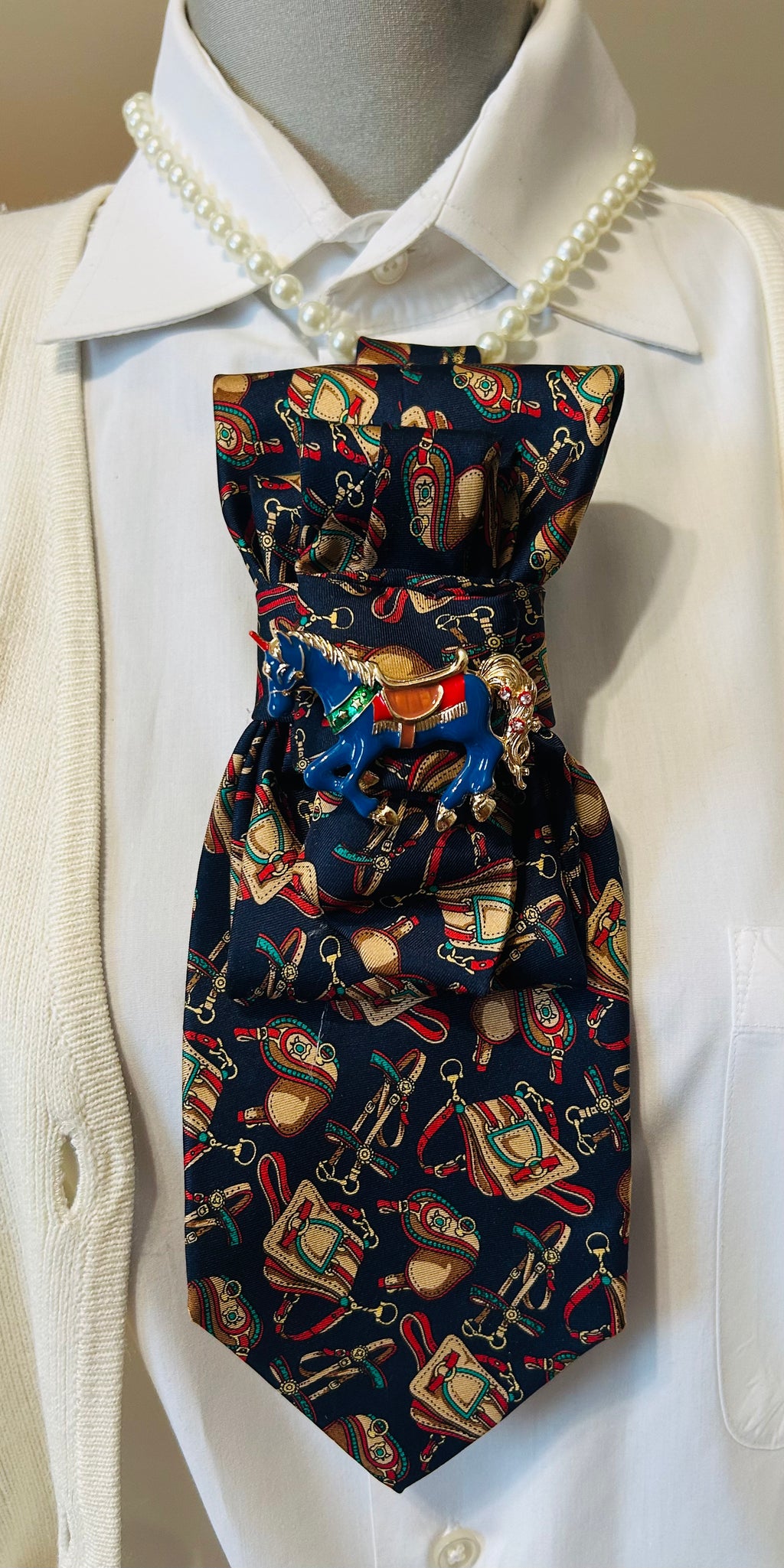 Dani XX "Carrousel Horse " Vintage necklace Tie