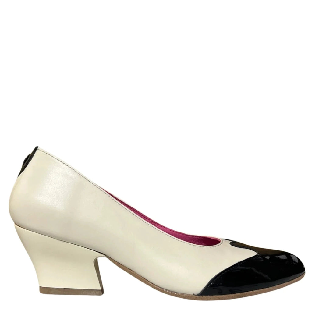 Chanii B "Frappuchino" Ivory/Black - Pump