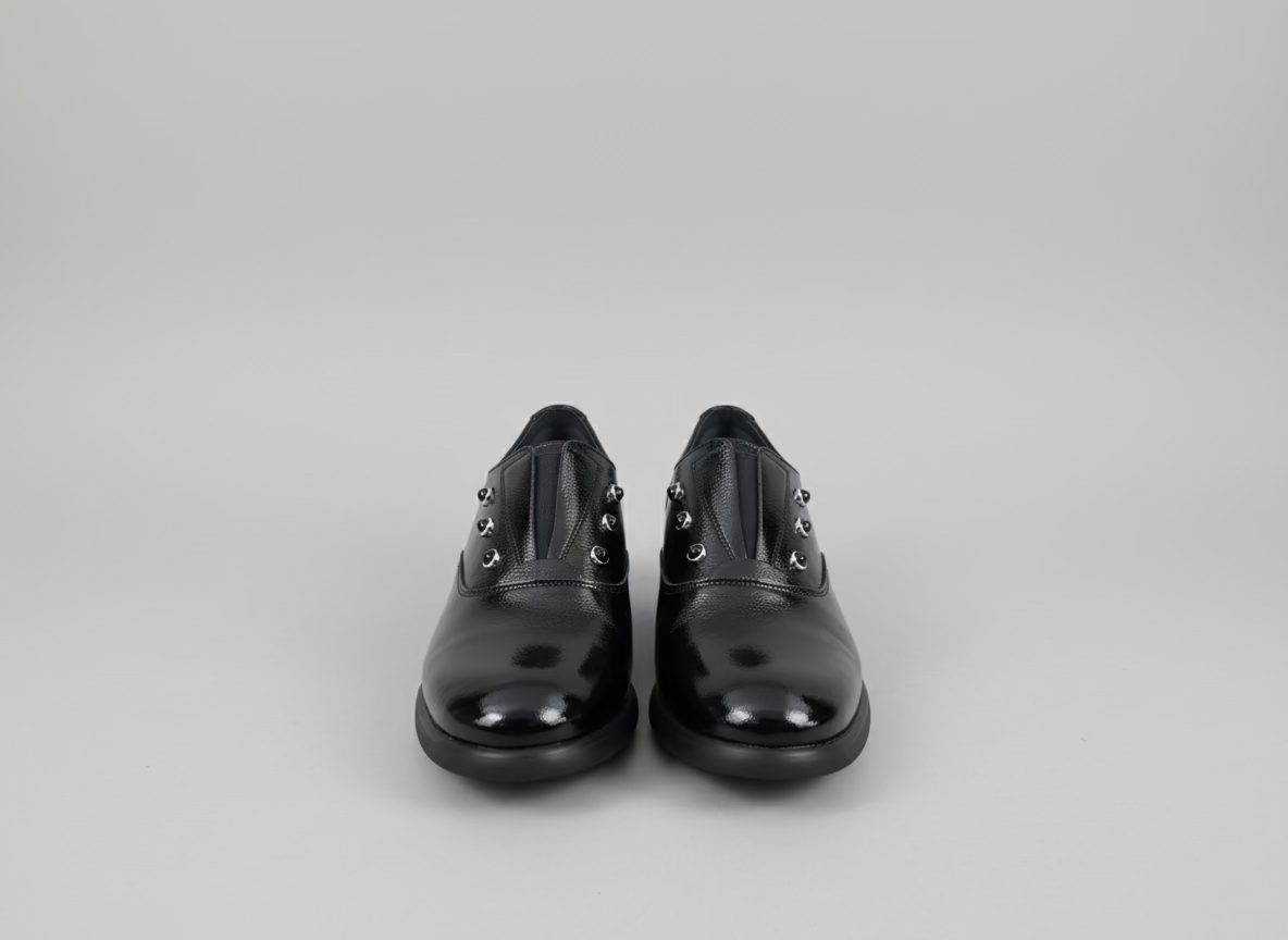Dorking "D9376" Black patent heel