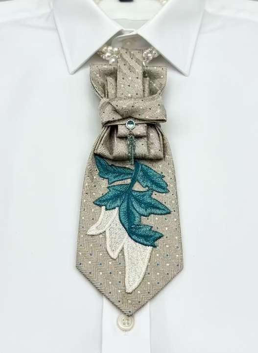 Dani XX designer vintage ties "tan/green leaves"