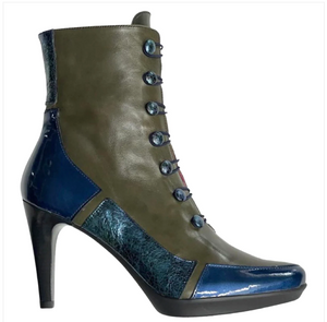 Chanii B "St Lucia" Green/Navy - Platform Boot