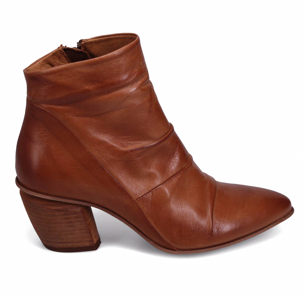 Miz Mooz "Jeanie" Brandy leather boot