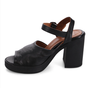 Bueno "Layla" Black - Platform Sandal