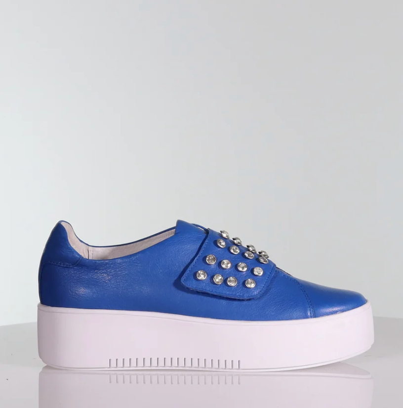Minx "Zena" Blue velcro sneaker