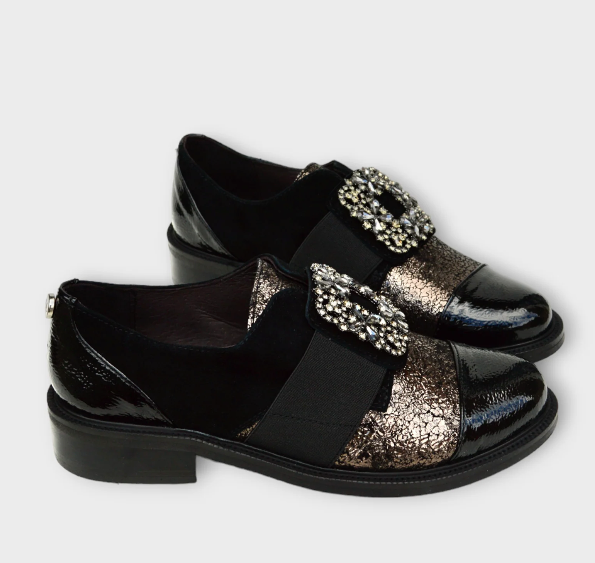 MLV Diva Black and copper slip on