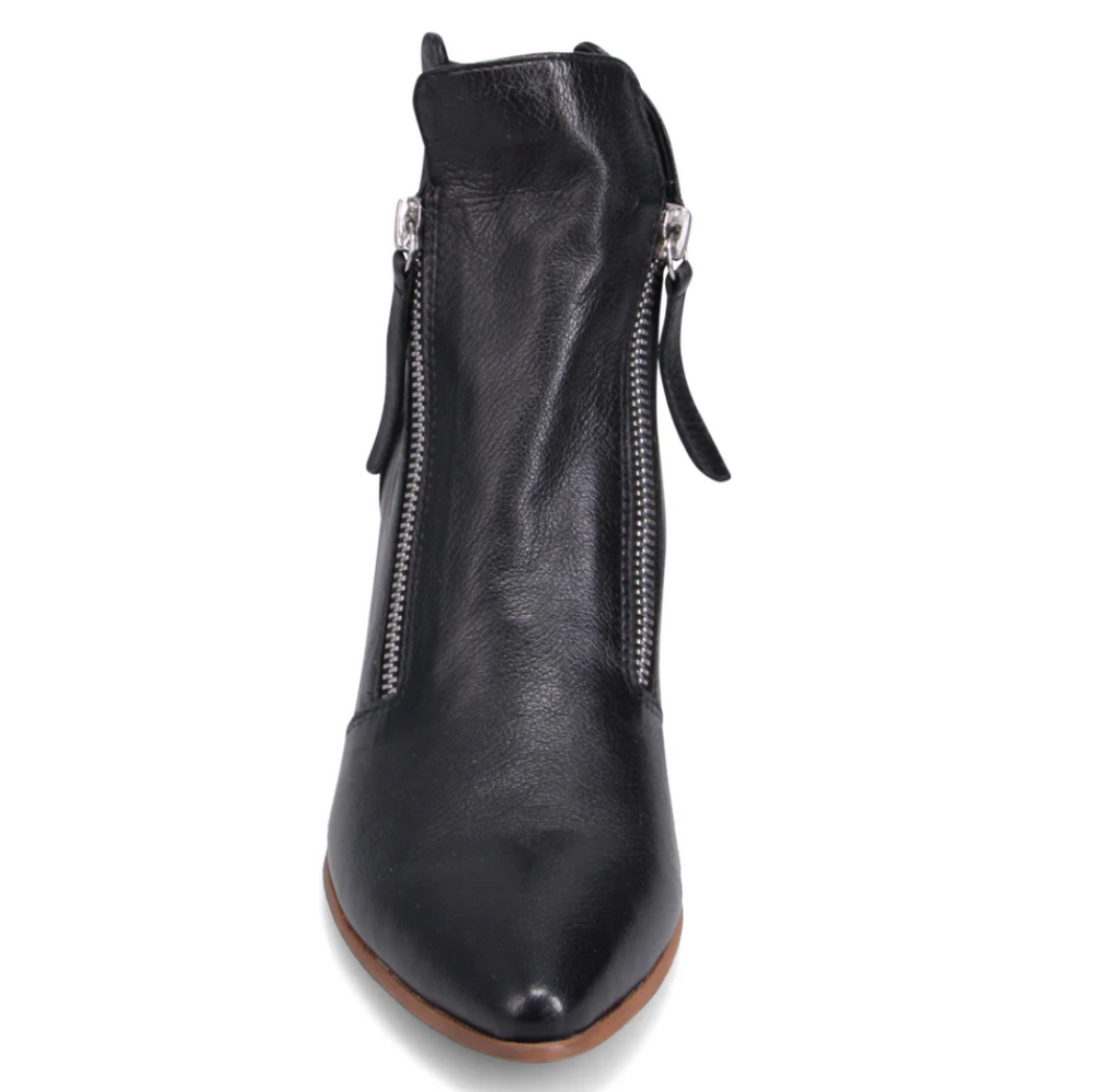 Django & Juliette "Jazzy" Black - Short Boot