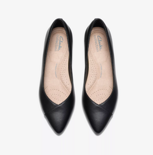 Clarks "Natalyn Wish" black low pump