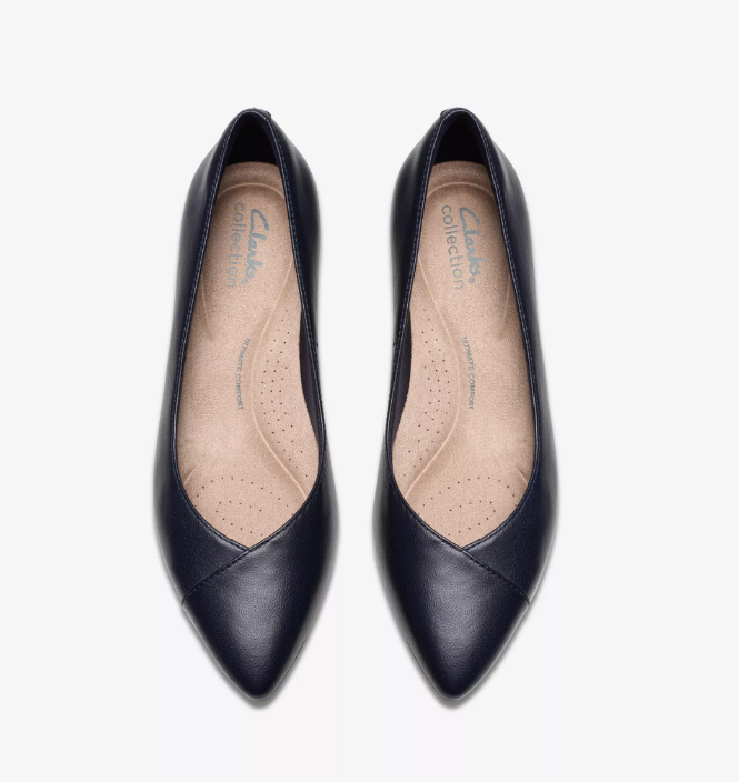 Clarks "Natalyn Wish" Navy low pump