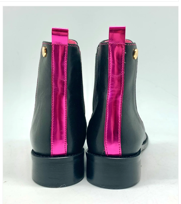 Chanii B "Taille" Black with fuchsia - Ankle Boot