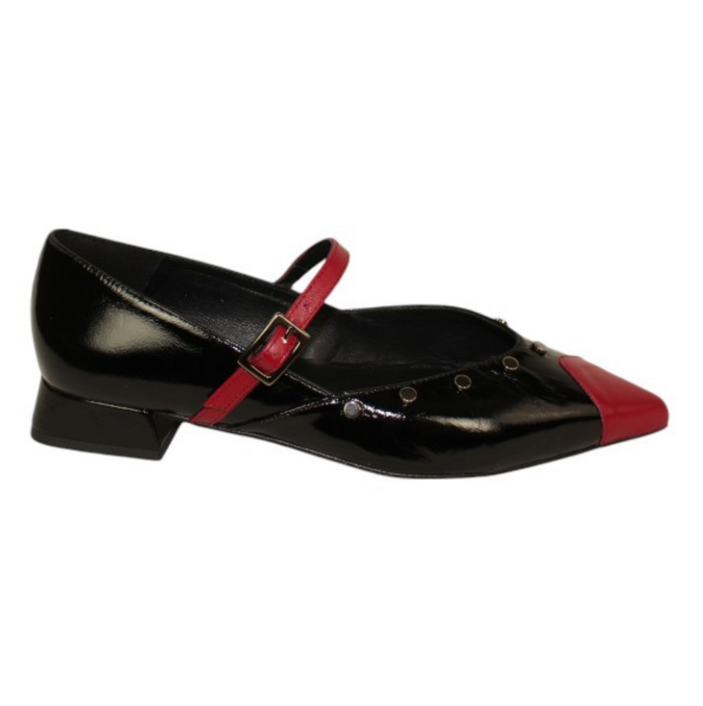 Ezzio "13077-MR" Black/Brick - Pump