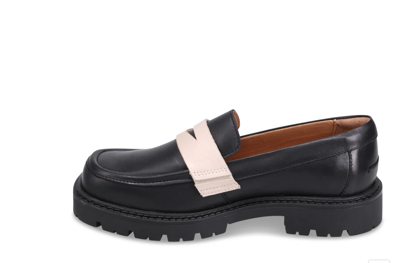 Miz Mooz "Felina" Black and cream loafer