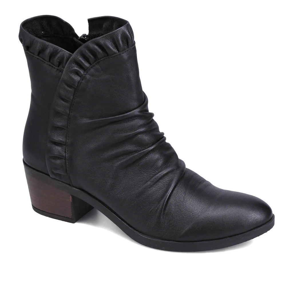 Bueno "Connie" Black - Ankle Boot