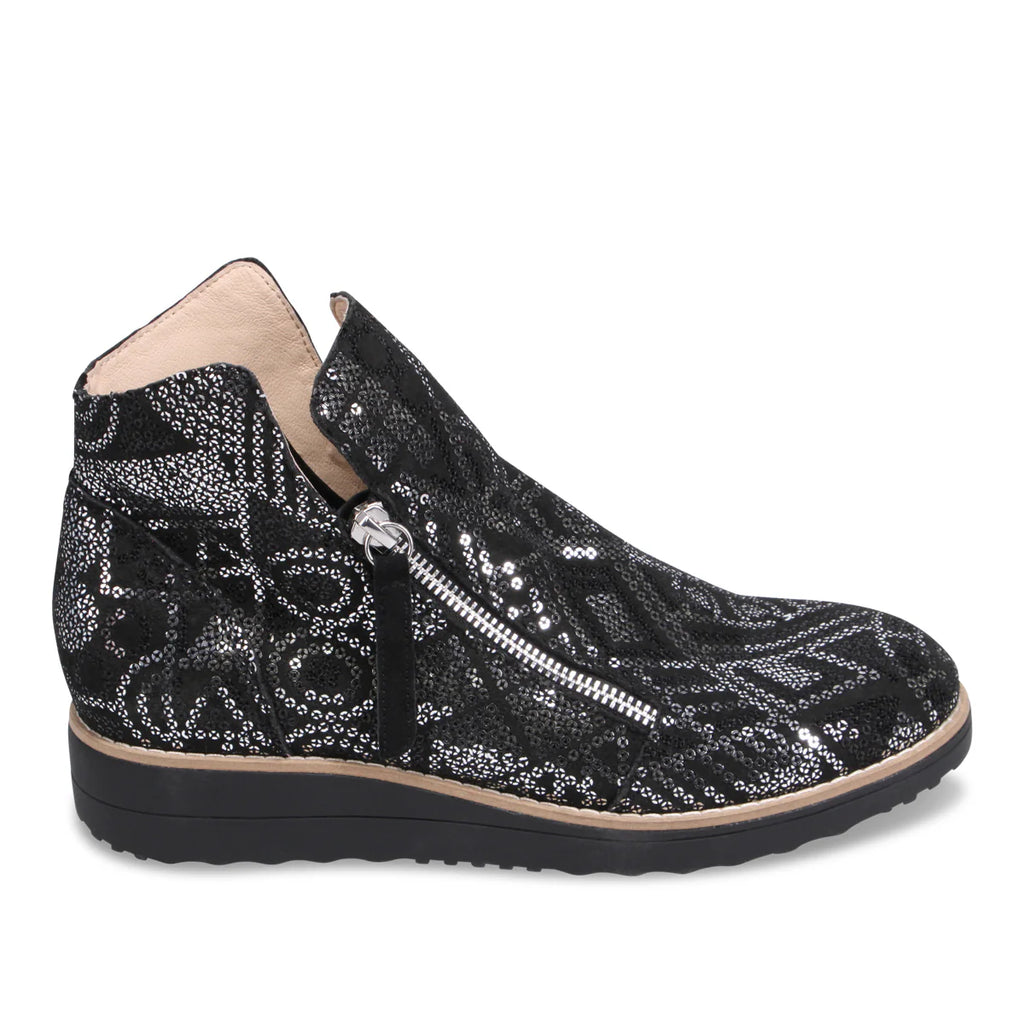 Django & Juliette "Ohmy" Black Sparkle - Ankle Bootie