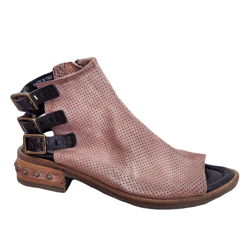 AS98 B18008-201 Blush Leather sandal