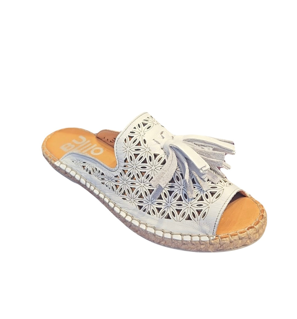 Bueno "Kima" White leather espadrille slide