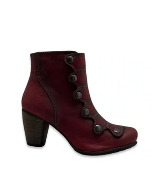 Chanii B "Jour" Boot Cranberry