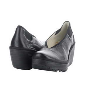 Fly London "Yoza" Black - Slip-on Wedge